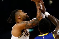 足球直播在线直播观看免费-关于阿斯顿马丁碾压哈斯车队，拉塞尔统治全场的信息