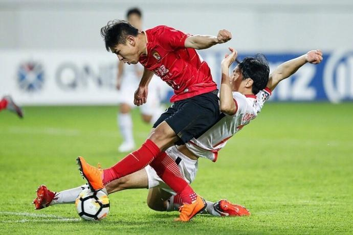 广州恒大惨遭逆转，福岡主场取胜晋级亚冠八强的简单介绍
