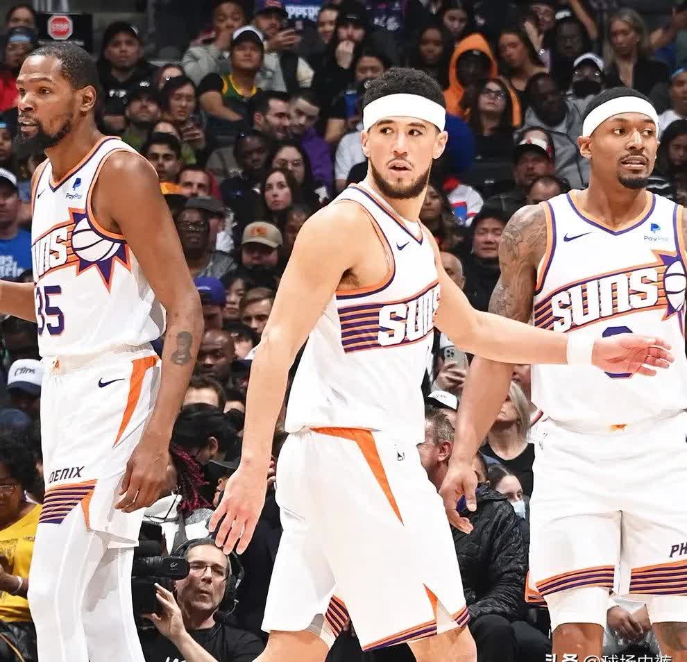 黄蜂逆转法国男篮，戈贝尔送出助攻的简单介绍