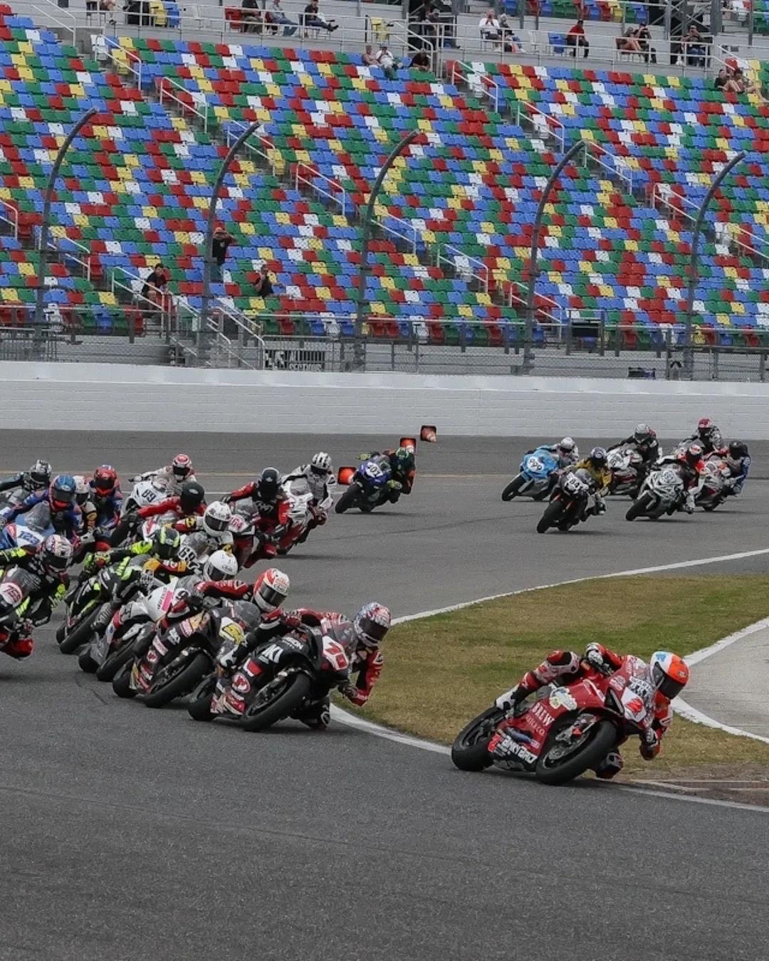 关于阿斯顿马丁碾压哈斯车队,拉塞尔统治全场的信息 关于阿斯顿马丁碾压哈斯车队,拉塞尔统治全场的信息